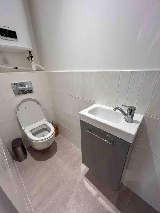 Appartement La Vie Est Belle A Montreuil Wi-Fi & Metro 9 Parking Gratuit Extérieur photo